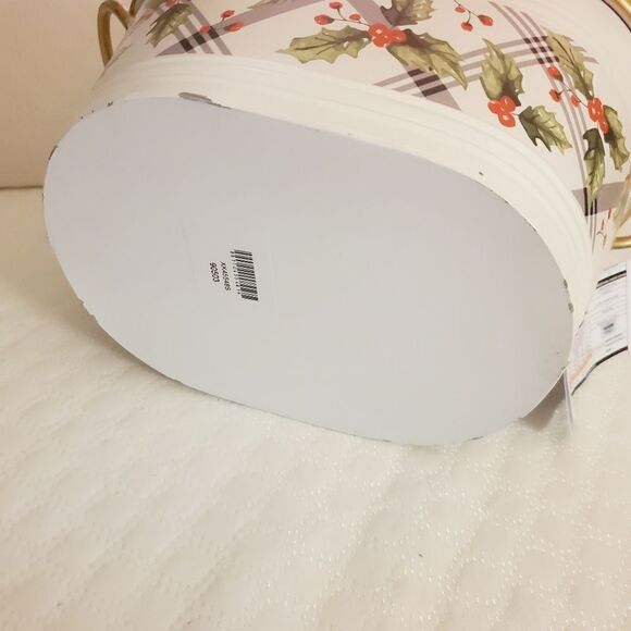 Ashland White Christmas Galvanized Tub - Picture 9 of 10